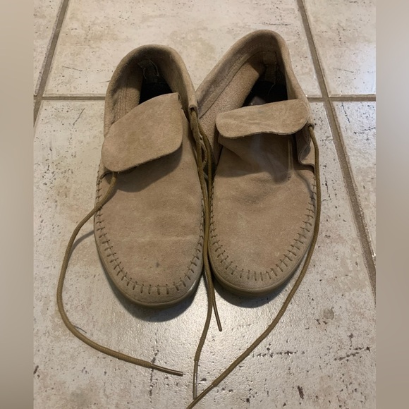 Vans Women's Suede Moccasins in Tan - Size 7 - Picture 6 of 9